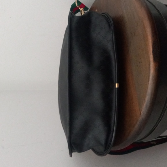 Authentic Vintage Gucci Interlocking GG Monogram Micro Guccissima Web Hobo Bag - Picture 6 of 10